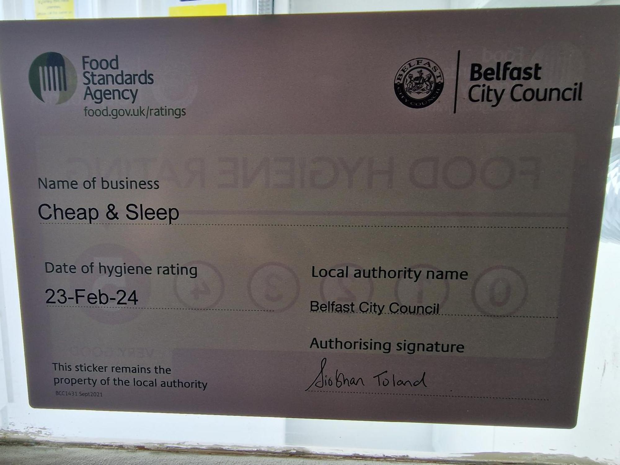 Aunty Katie'S House, Ni Tourist Board Certified & Located On The Main Oldpark Road To Belfast, With Free Continental Breakfast & Free Ultra Fast Sky Internet, Free Sky Sports & Free Sky Cinema, Self-Check In After 10Pm Gmt Hostel Exterior photo