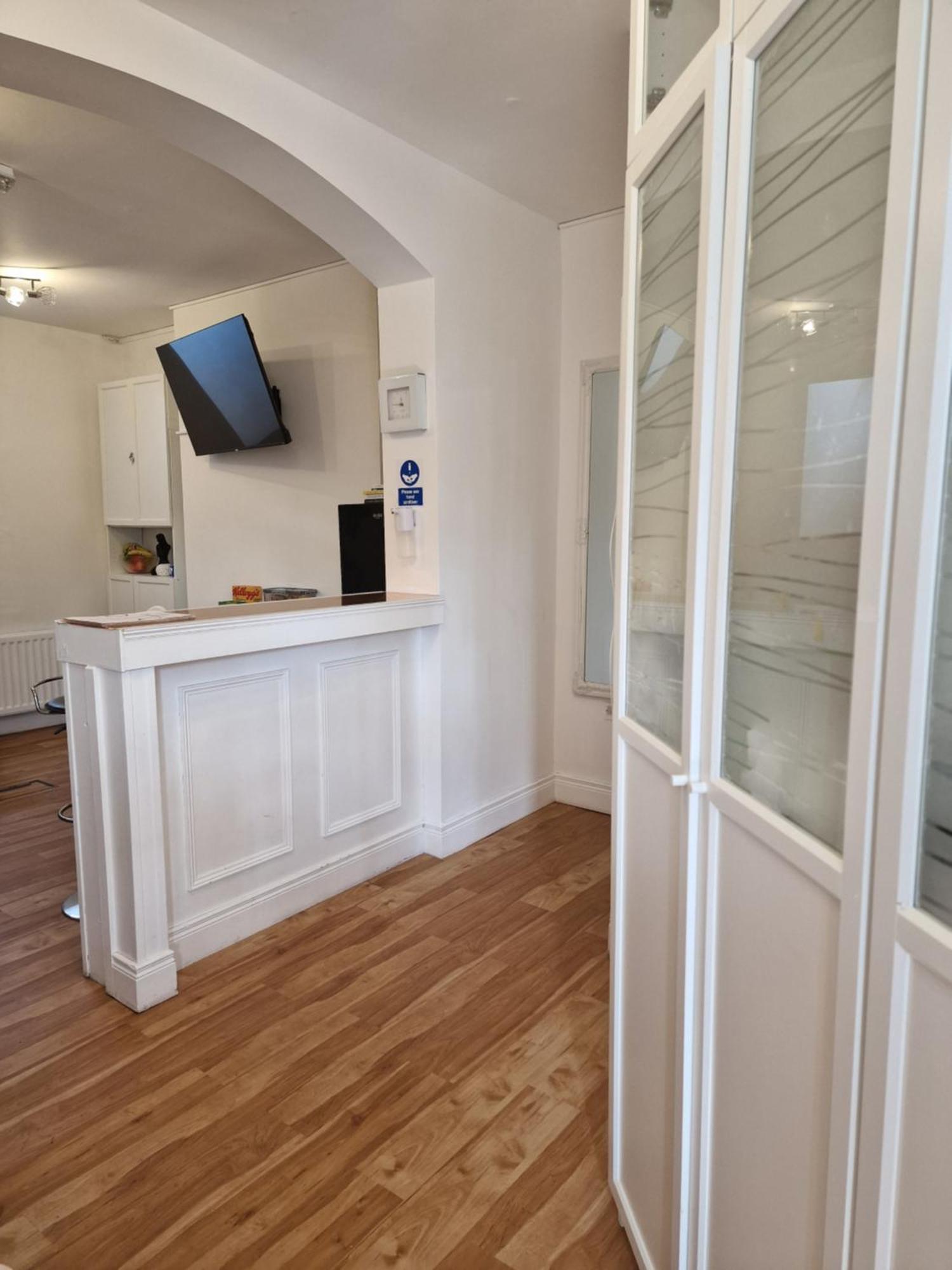 Aunty Katie'S House, Ni Tourist Board Certified & Located On The Main Oldpark Road To Belfast, With Free Continental Breakfast & Free Ultra Fast Sky Internet, Free Sky Sports & Free Sky Cinema, Self-Check In After 10Pm Gmt Hostel Exterior photo