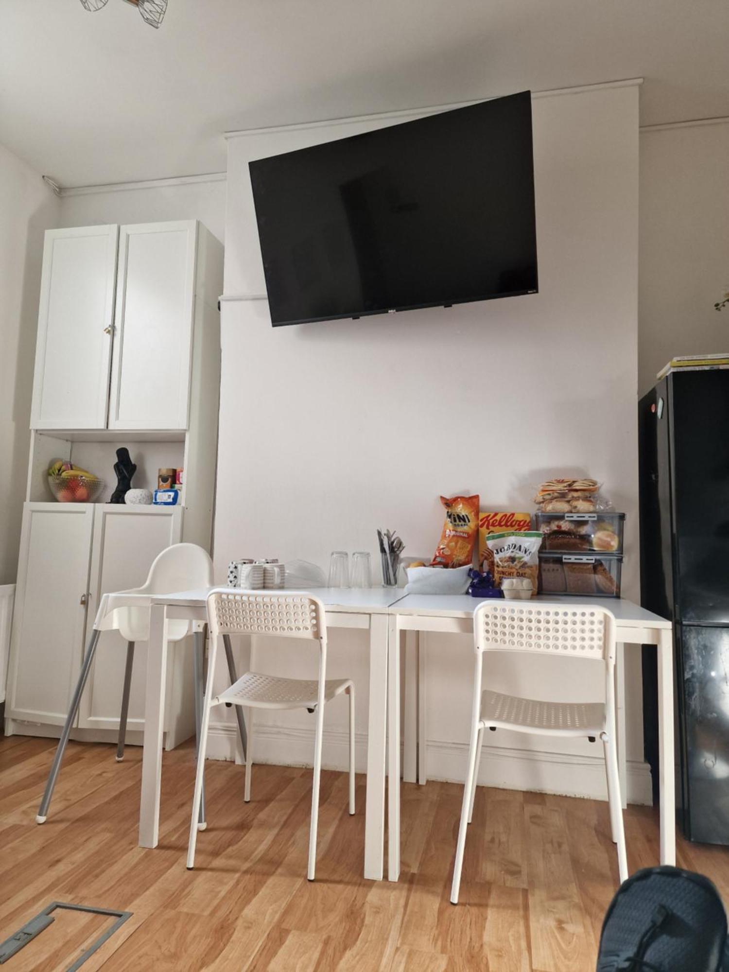 Aunty Katie'S House, Ni Tourist Board Certified & Located On The Main Oldpark Road To Belfast, With Free Continental Breakfast & Free Ultra Fast Sky Internet, Free Sky Sports & Free Sky Cinema, Self-Check In After 10Pm Gmt Hostel Exterior photo