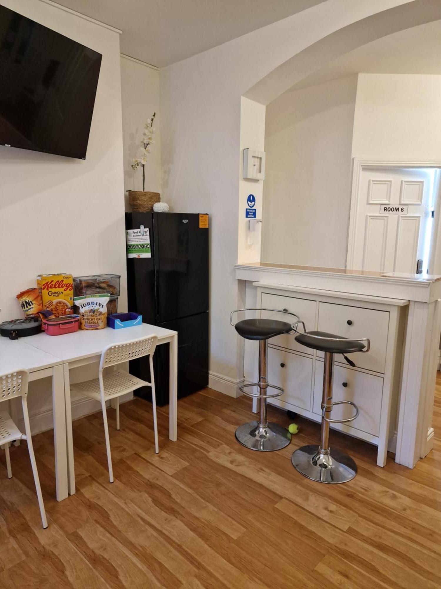 Aunty Katie'S House, Ni Tourist Board Certified & Located On The Main Oldpark Road To Belfast, With Free Continental Breakfast & Free Ultra Fast Sky Internet, Free Sky Sports & Free Sky Cinema, Self-Check In After 10Pm Gmt Hostel Exterior photo