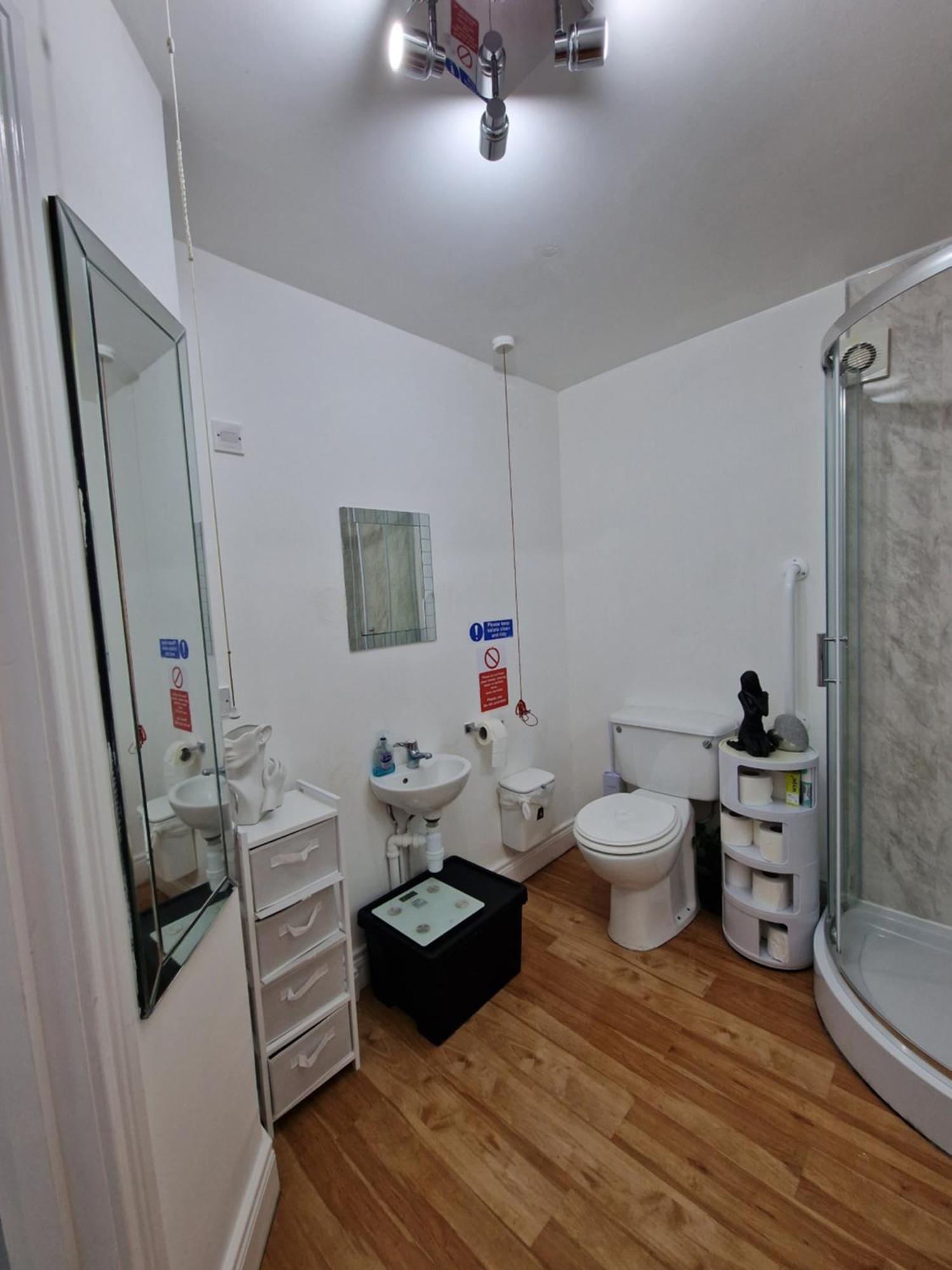 Aunty Katie'S House, Ni Tourist Board Certified & Located On The Main Oldpark Road To Belfast, With Free Continental Breakfast & Free Ultra Fast Sky Internet, Free Sky Sports & Free Sky Cinema, Self-Check In After 10Pm Gmt Hostel Exterior photo